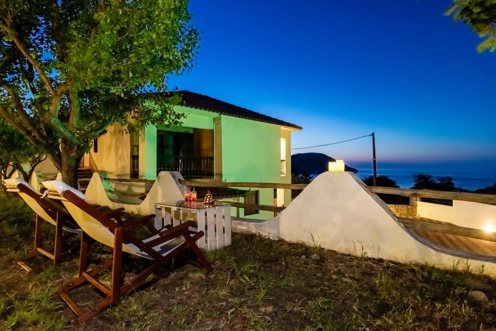 Naiades Superior Apartments In Skopelos With Sea View Close To The Town Bagian luar foto